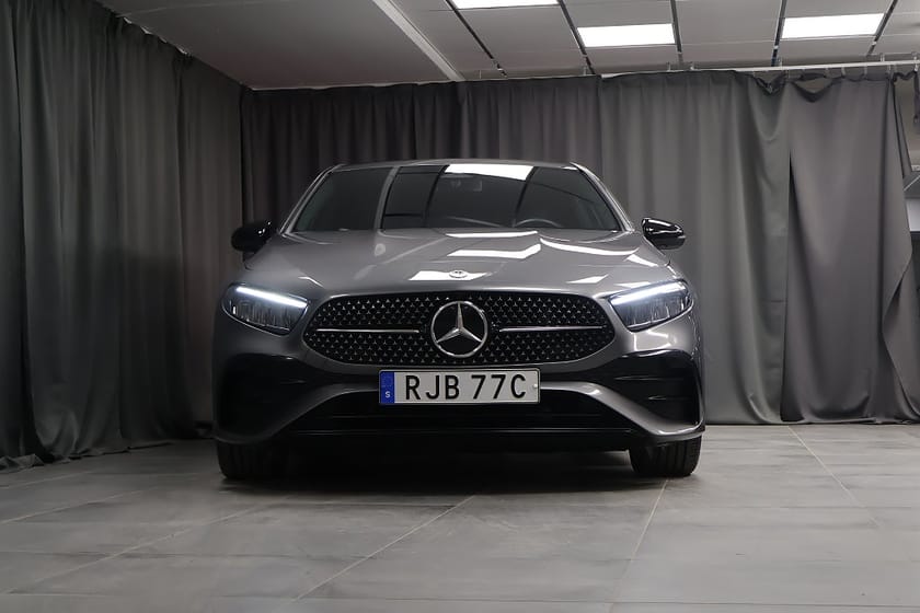 Bild 2 av Mercedes-Benz A 200 AMG Advanced Plus Night LED Widescreen MOMS