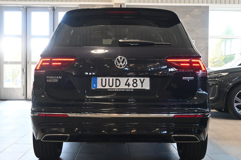 Bild 4 av Volkswagen Tiguan Allspace 7-sätes GT TDI 190 4M R-Line Drag Värmare 7-sits