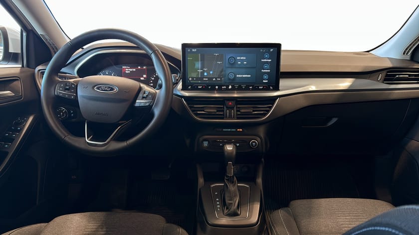 Bild 4 av Ford Focus Active Kombi 1.0 EcoBoost E85 Powershift 125hk Carplay Rattvärme
