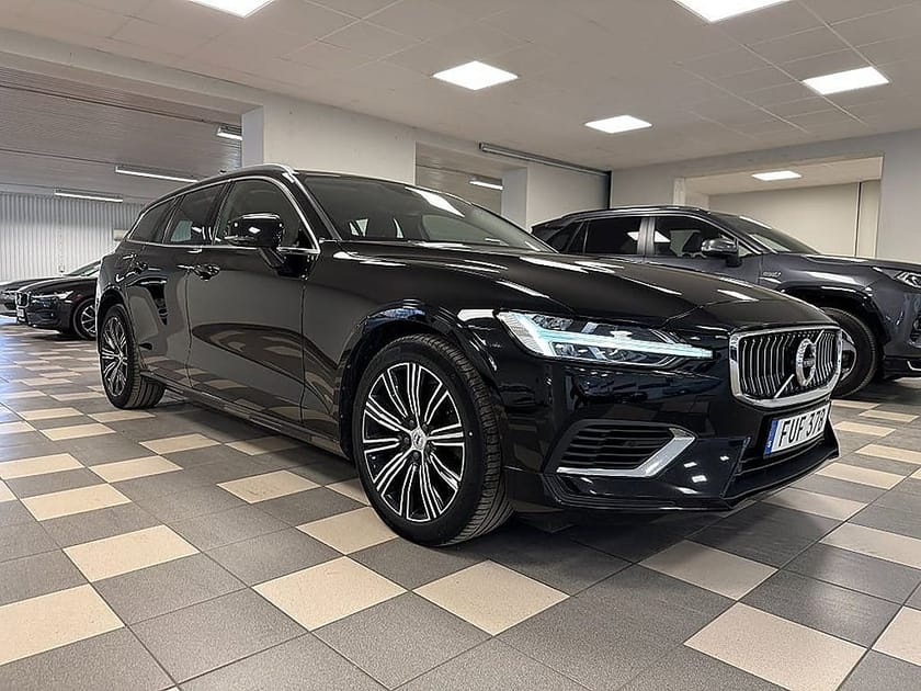 Bild 4 av Volvo V60 T6 AWD Recharge B-kamera CarPlay Navi Drag 340 Hk