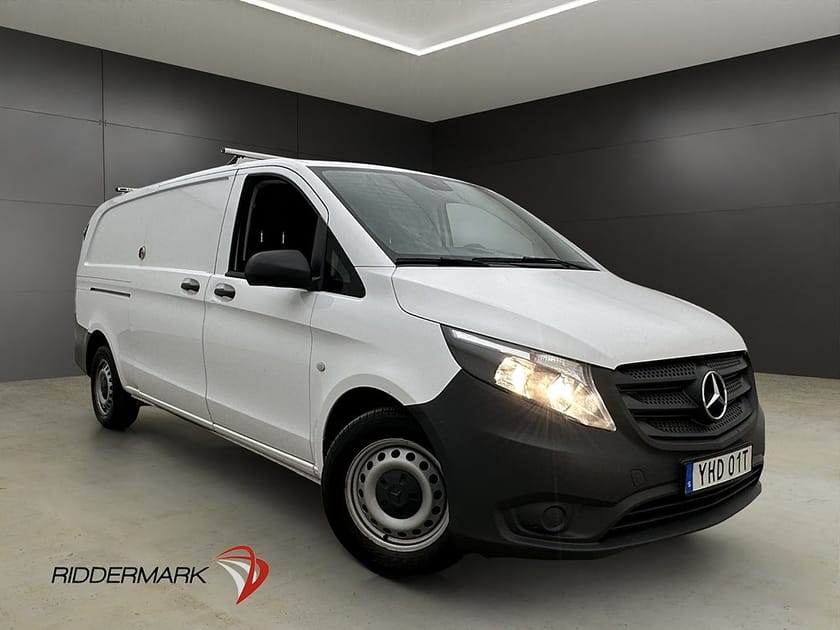 Bild 1 av Mercedes-Benz Vito 114 CDI 2.8t X-Lång Värm Drag Kamera CARPLAY Moms
