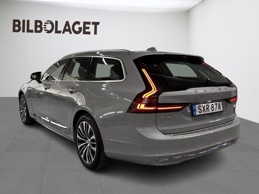 Bild 3 av Volvo V90 Recharge T6 Core Edition II 360-Kamera