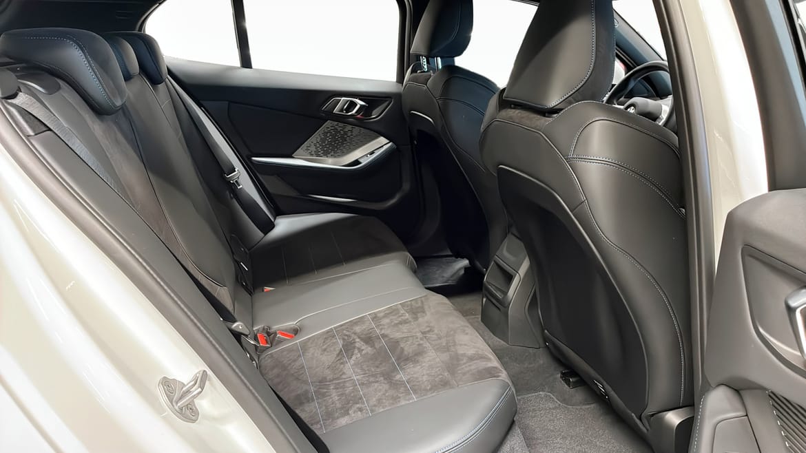 BMW 120 Steptronic, 170hk, 2026
