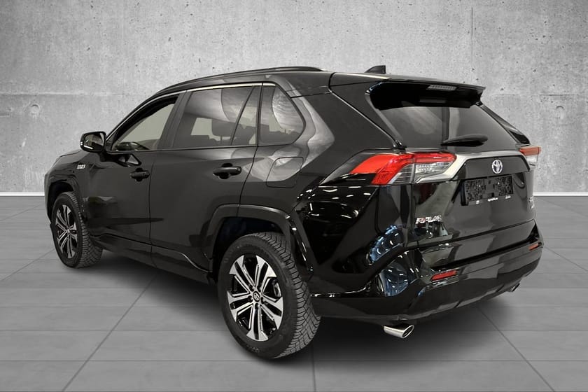 Bilde 3 av Toyota RAV4 Plug-in Hybrid 2.5 Active Tech/alle servicer/4x4/WLTP 75 km/