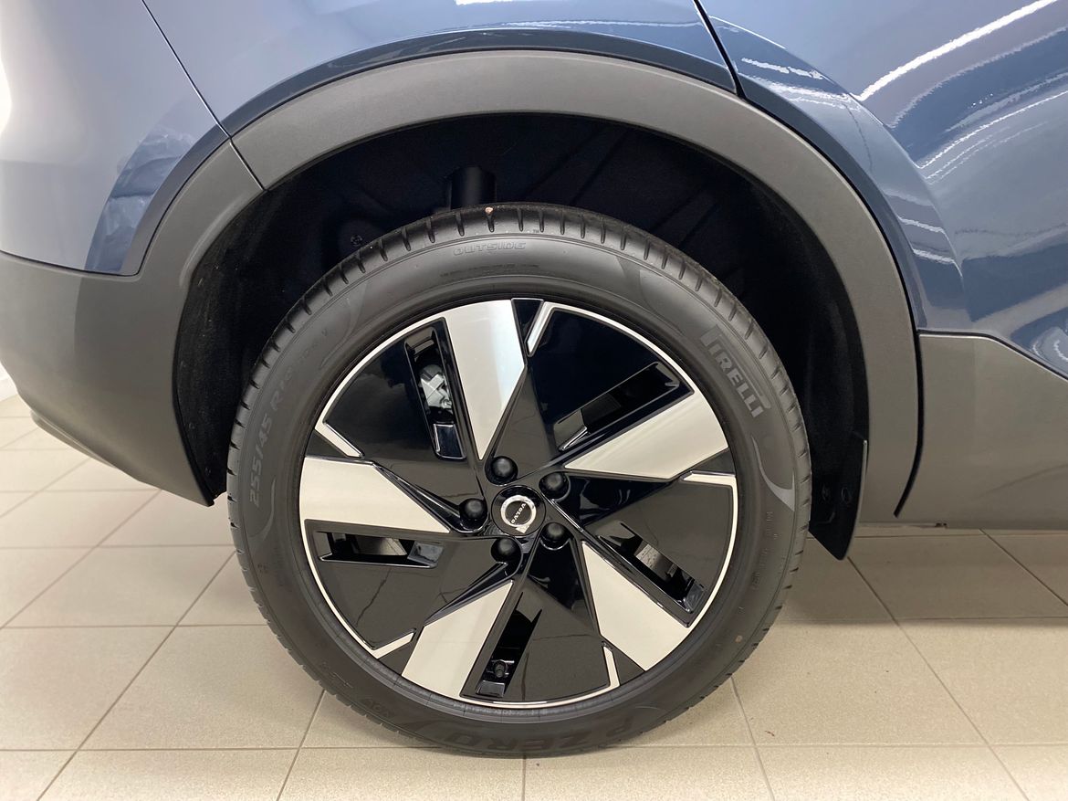 Bild 4 av 6 på bilen