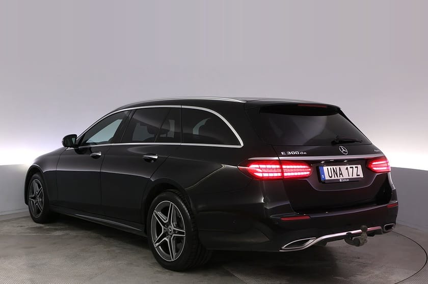 Bild 3 av Mercedes-Benz E 300 T de 4MATIC AMG 360 Värmare Navi Drag
