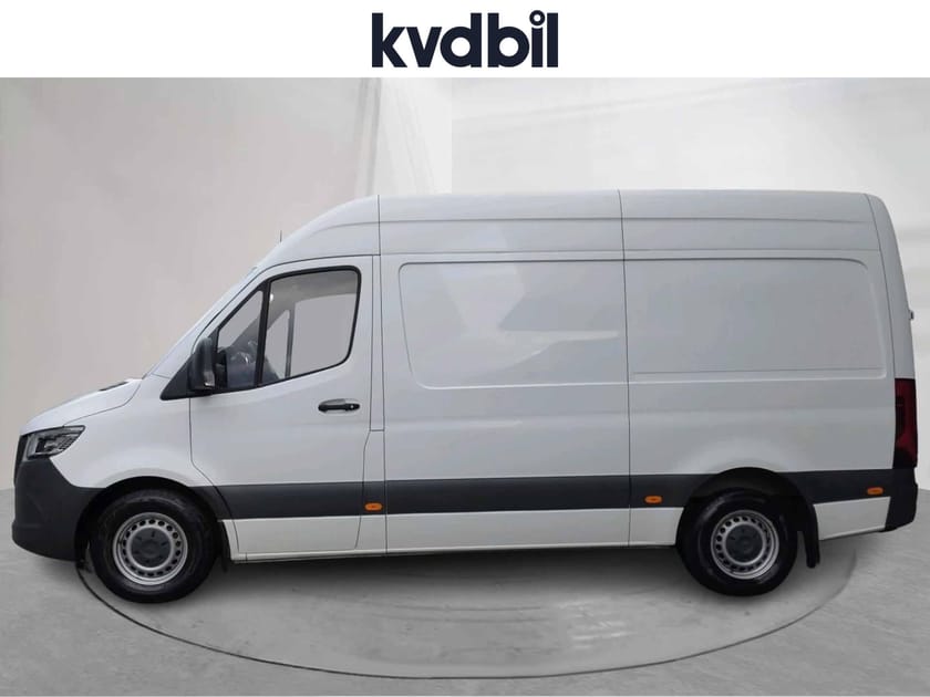 Bild 2 av Mercedes-Benz Sprinter 319 CDI Skåpbil Skåp RWD Kamera Drag Läder