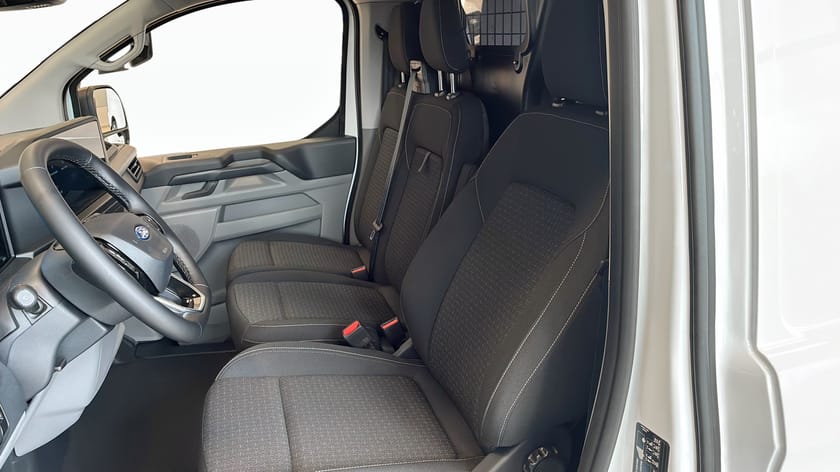 Bild 5 av Ford E-Transit Custom 320 E-CUSTOM V710 TREND SKÅP 320S 136 A RWD