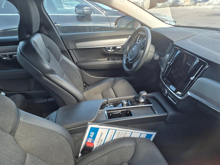 Bild 3 av Volvo V90 AWD B4 MILDHYBRID 197HK 4x4 Advanced