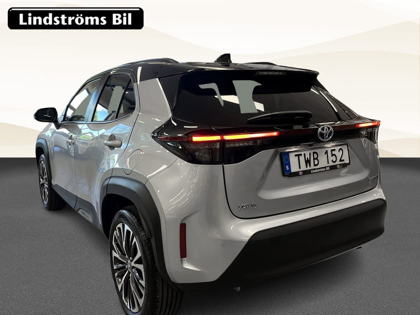 Bild 4 av Toyota Yaris Cross Hybrid Style Edition JBL Bi-Tone 1.5 116hk S&V-hjul