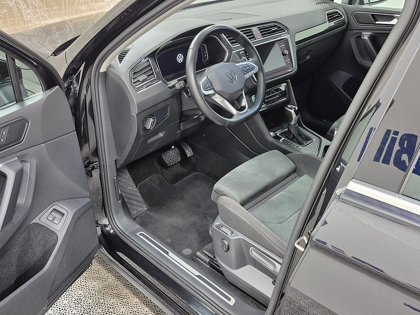 Bild 2 av Volkswagen Tiguan eHybrid Plug in 245HK Elegance