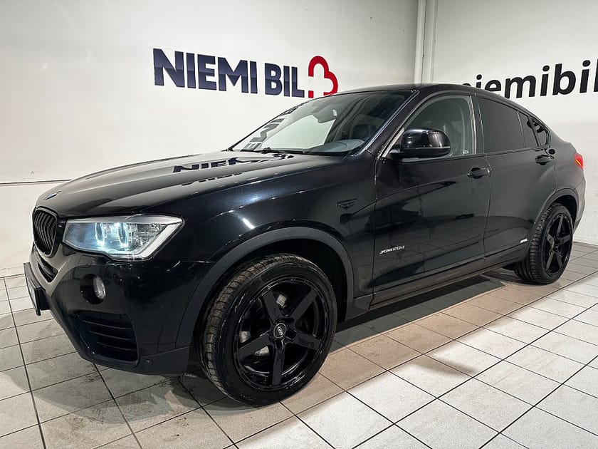 Bild 4 av BMW X4 xDrive20d Kamera Pano Drag HiFi GPS Dvärm S/V-hjul