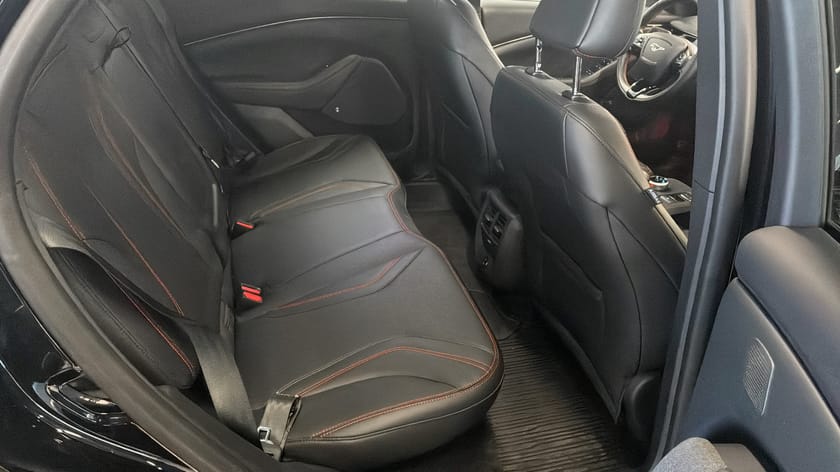 Bild 5 av Ford Mustang Mach-E Standard Range AWD CX727 SR AUT