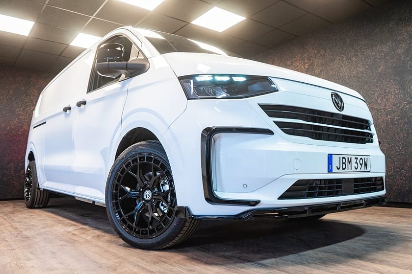 Bild 4 av Volkswagen Transporter 2.0 TDI 4M | MOMS | 2X Dörr | 20" | Värm | 3721 kr/mån