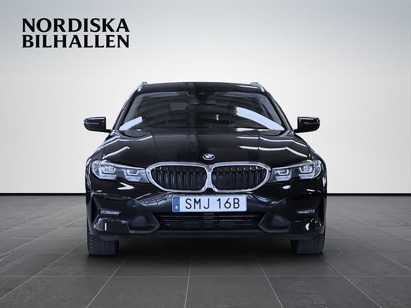 Bild 2 av BMW 320d xDrive Touring Steptronic Sport line Harman/K Backamera