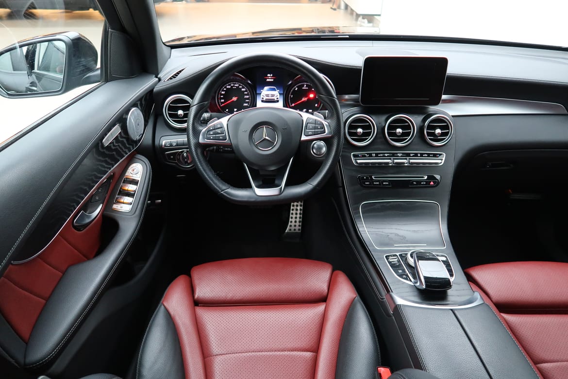 Mercedes-Benz GLC 2019 - miniatyr 8