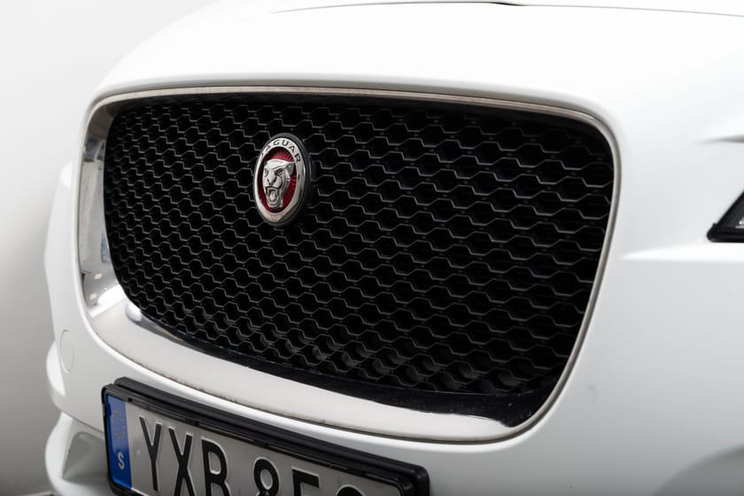 Bild 2 av Jaguar F-Pace 20d 180hk