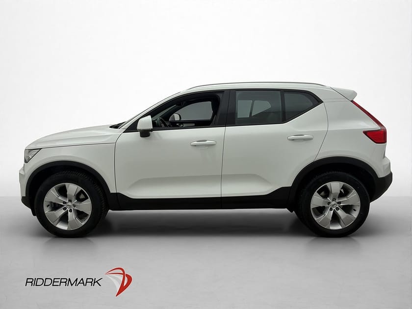Bild 4 av Volvo XC40 T2 192hk Momentum Advanced Drag CarPlay Navi
