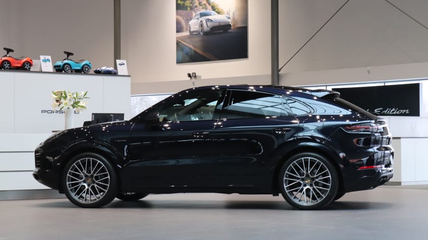 Bild 4 av Porsche Cayenne Coupé E-Hybrid 462 hk Platinum Edition / Sportavgas / 22" hjul / Drag