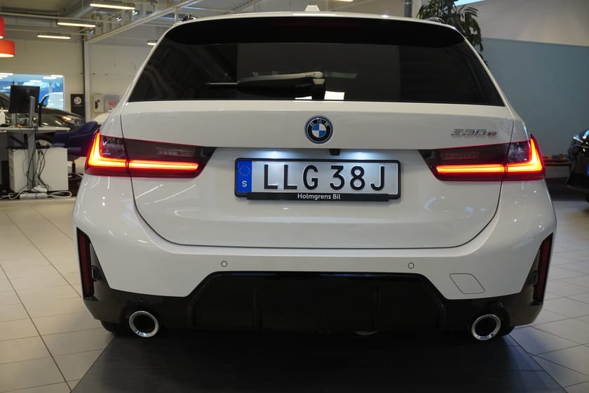 Bild 5 av BMW 330e Touring M-Sport Drag Kamera Tonade Apple CarPlay 292hk