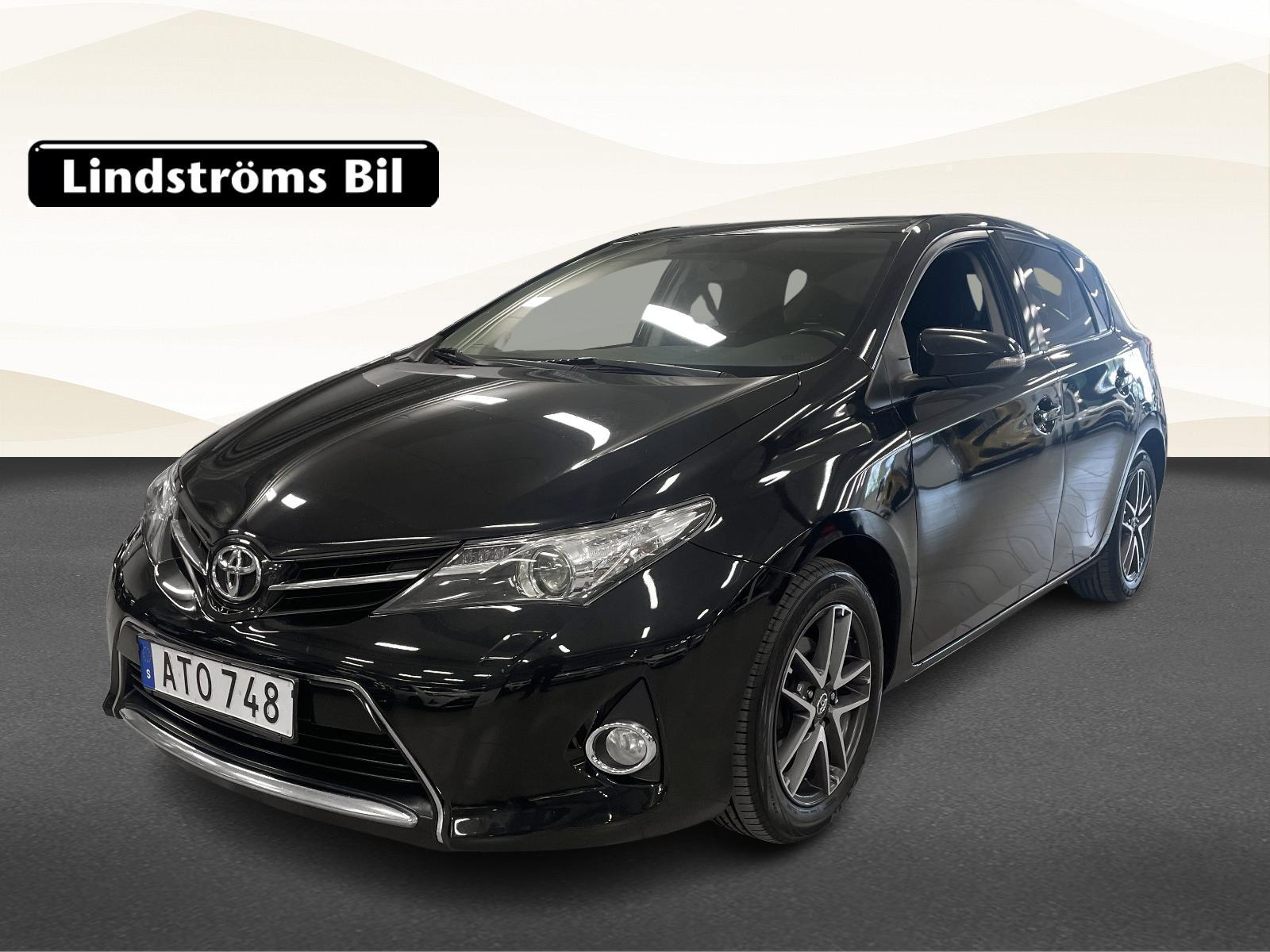 Toyota Auris 2015