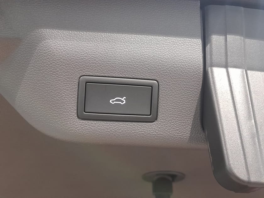 Bild 5 av Volkswagen Multivan eHybrid 4M LIFE HJULBAS: 3124 MM LÅNGT ÖVERHÄNG MOTO
