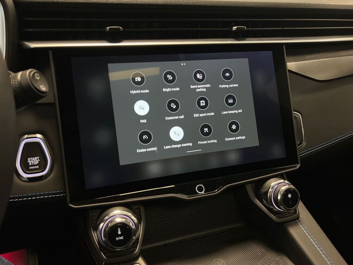 Lynk & Co 01 2023 - miniatyr 21