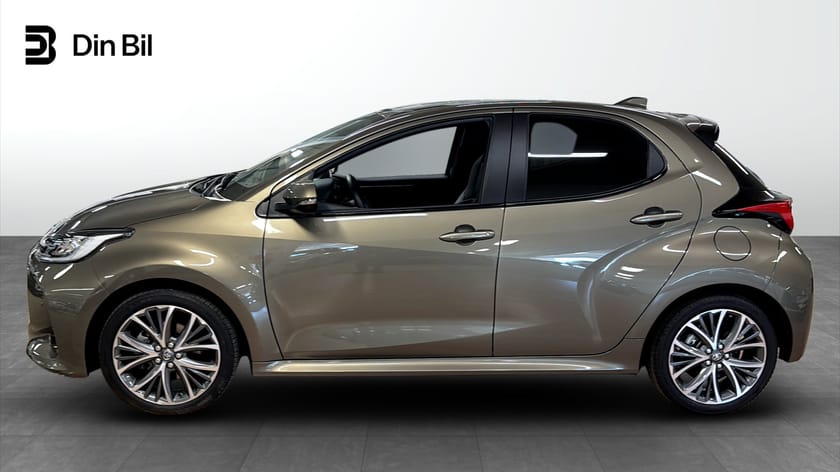 Bild 2 av Toyota Yaris Hybrid CVT 130hk Style/S+V-hjul