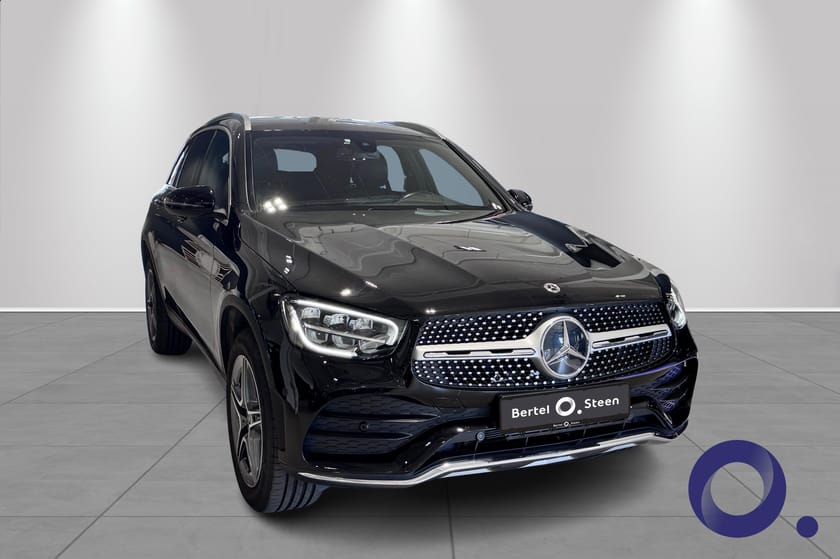 Bilde 1 av Mercedes-Benz GLC 300 e 4MATIC AMG  / DISTRONIC / GODT UTSTYRT! /