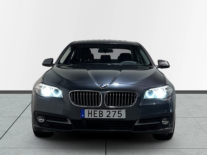 Bild 2 av BMW 520d xDrive Sedan Drag Mvärm GPS Skinn Rattvärme S/V-hjul