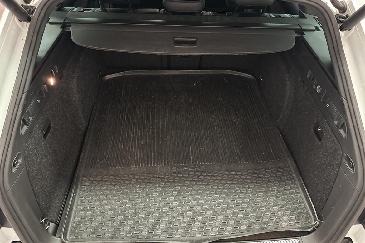 Škoda Superb Kombi 2.0 TDI 4x4 SCR DSG Sekventiell, 190hk, 2017