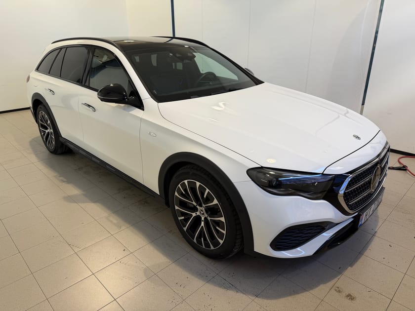 Bilde 2 av Mercedes-Benz E 300 de 4MATIC All-Terrain All-Terrain: SKINN/MASSASJE/HEAD UP mm