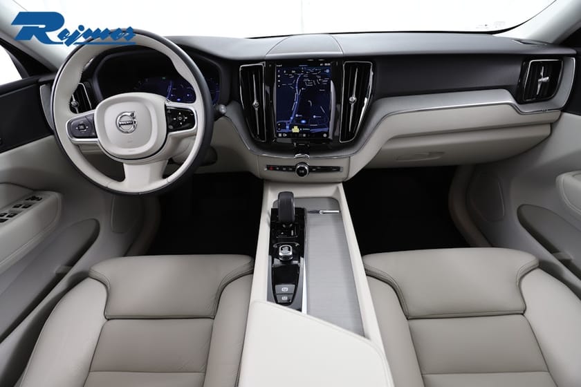 Bild 2 av Volvo XC60 Recharge T6 Plus Dark Edition.