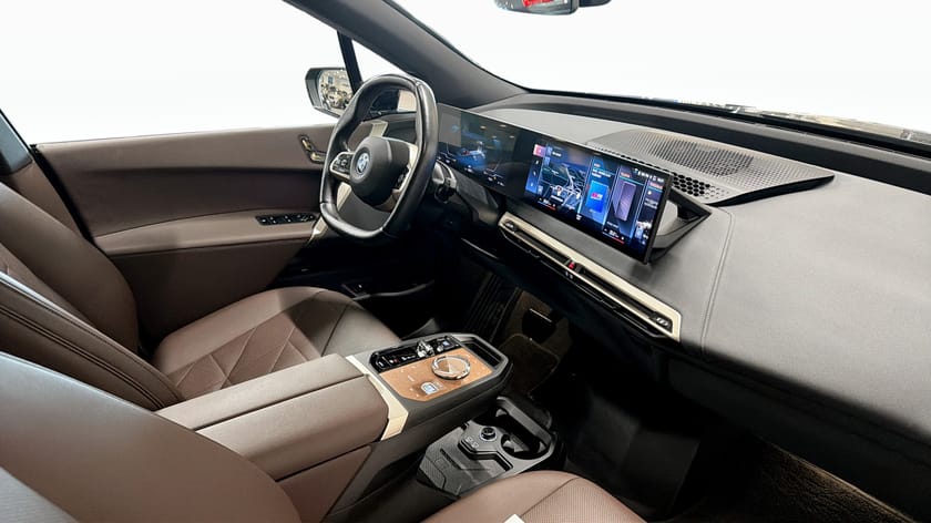 Bild 3 av BMW iX xDrive40 xDrive 40 Sport pkt Exclusive Innovation Panorama