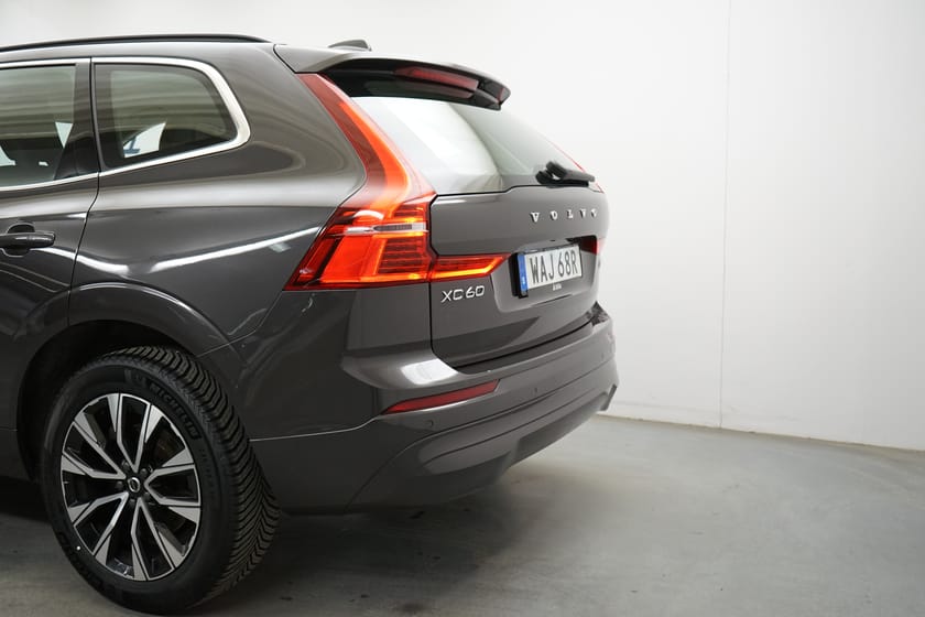Bild 3 av Volvo XC60 B5 AWD Bensin Core, Förarstol elmanövrerad