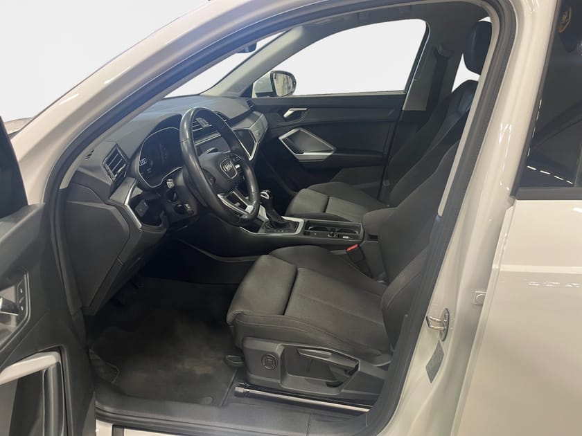 Bild 3 av Audi Q3 35 TFSI PROLINE ADVANCED 150 HK S TRONIC A
