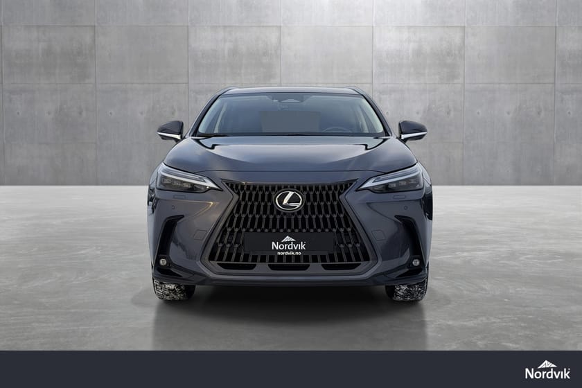 Bilde 2 av Lexus NX 450h+ Executive Tech / Firehjulstrekk / Skinn