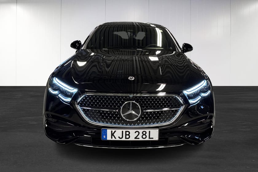 Bild 5 av Mercedes-Benz E 300 d e 4MATIC DE Premium | AMG | Superscreen | Pano | Burmester |