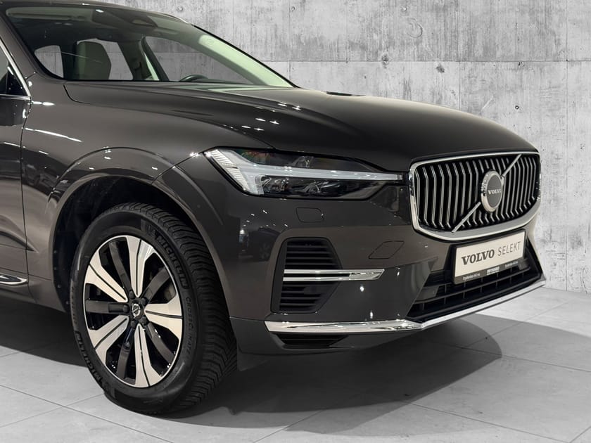 Bilde 2 av Volvo XC60 Recharge T8 456hk Plus Bright SEMI.EL.HF|PANO