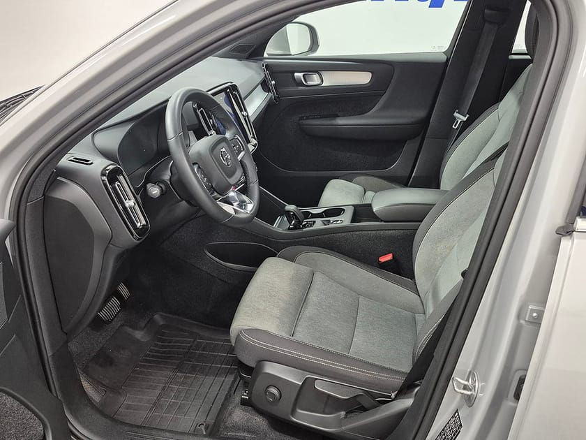 Bild 2 av Volvo XC40 T4 Recharge Core Bright plug in 211HK