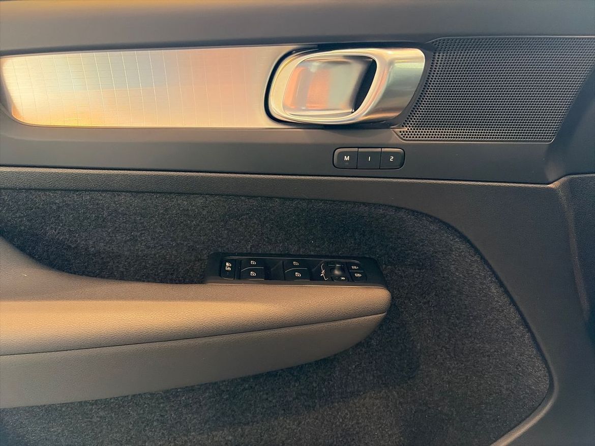 Volvo XC40 2025 - miniatyr 15