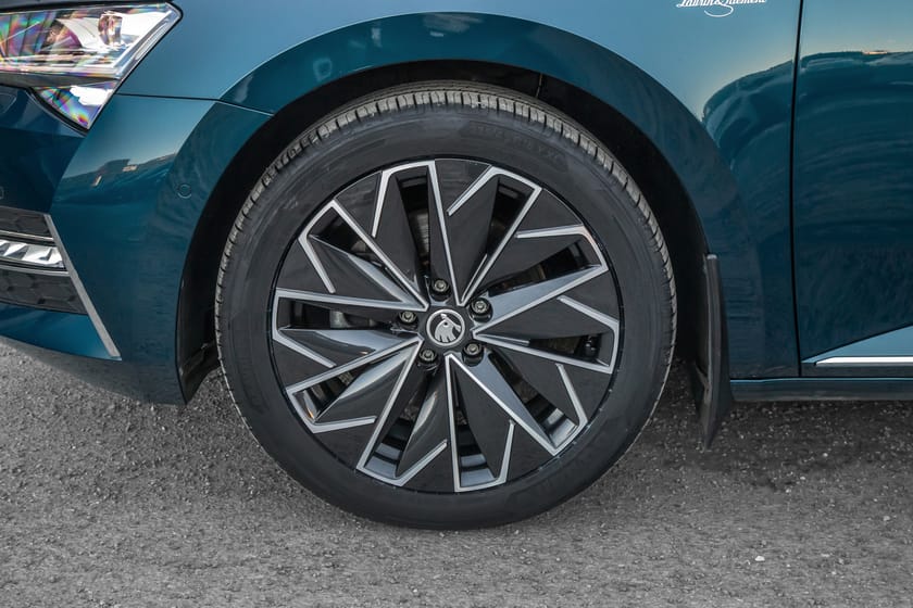 Bilde 4 av Škoda Superb Stasjonsvogn STV L&K 200hk TDi 4x4 DSG Hengerfeste|Webasto|Canton|