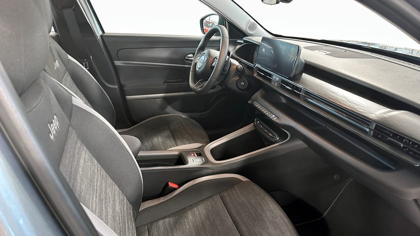 Bild 3 av Jeep Avenger e-Hybrid LONGITUDE MHEV