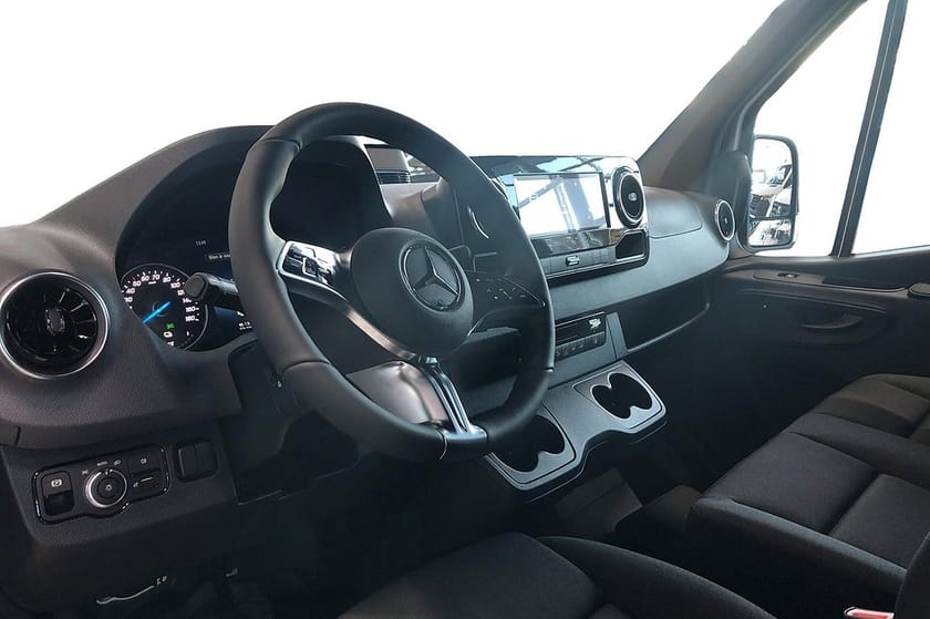 Bild 5 av Mercedes-Benz eSprinter 320 81 kWh elbil drag förklimatisering lagerbil
