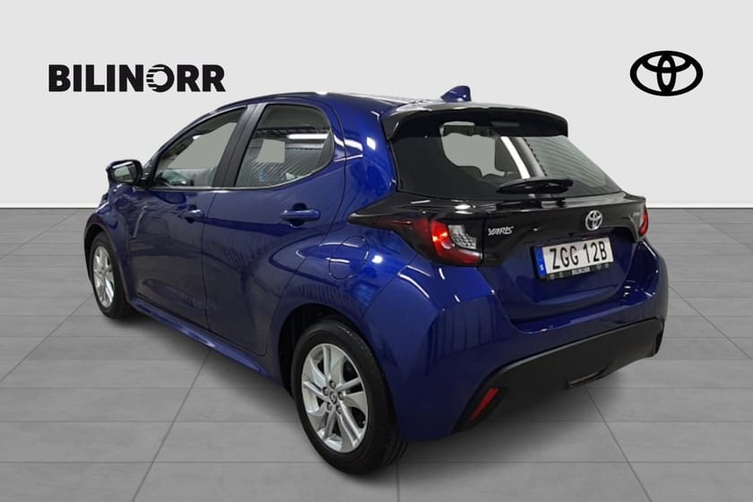 Bild 3 av Toyota Yaris Hybrid 1,5 5D ACTIVE KOMFORTPAKET V-HJUL