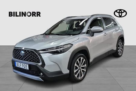 Toyota Corolla Cross Hybrid AWD-i 2,0 Style Pluspaket | Vinterhjul | Motorvärmare |