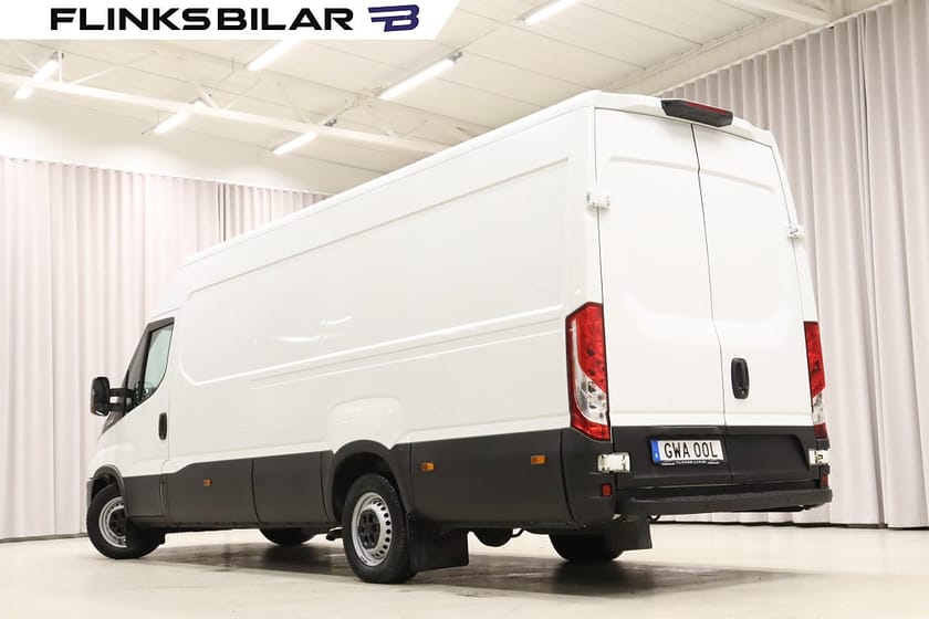 Bild 3 av Iveco Daily 35-140 Van 136HK Långskåp|Automat|Webasto|Drag|3.5Ton-Drag