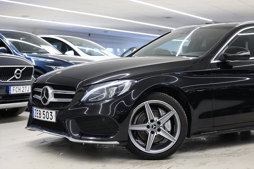 Bild 4 av Mercedes-Benz C 200 T 4MATIC 4M AMG Line Burmester Pano Drag