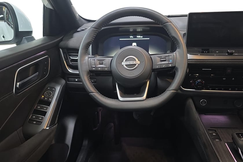 Bild 3 av Nissan Qashqai MHEV 158 Tekna+/BOSE/360° kamera/Panoramatak