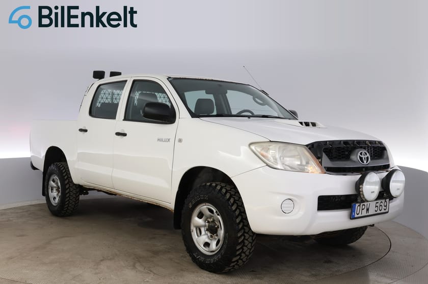 Bild 1 av Toyota Hilux Dubbelhytt 2.5 4X4 Manuell Drag Webasto